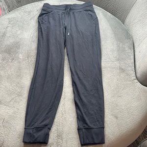 Lululemon joggers!